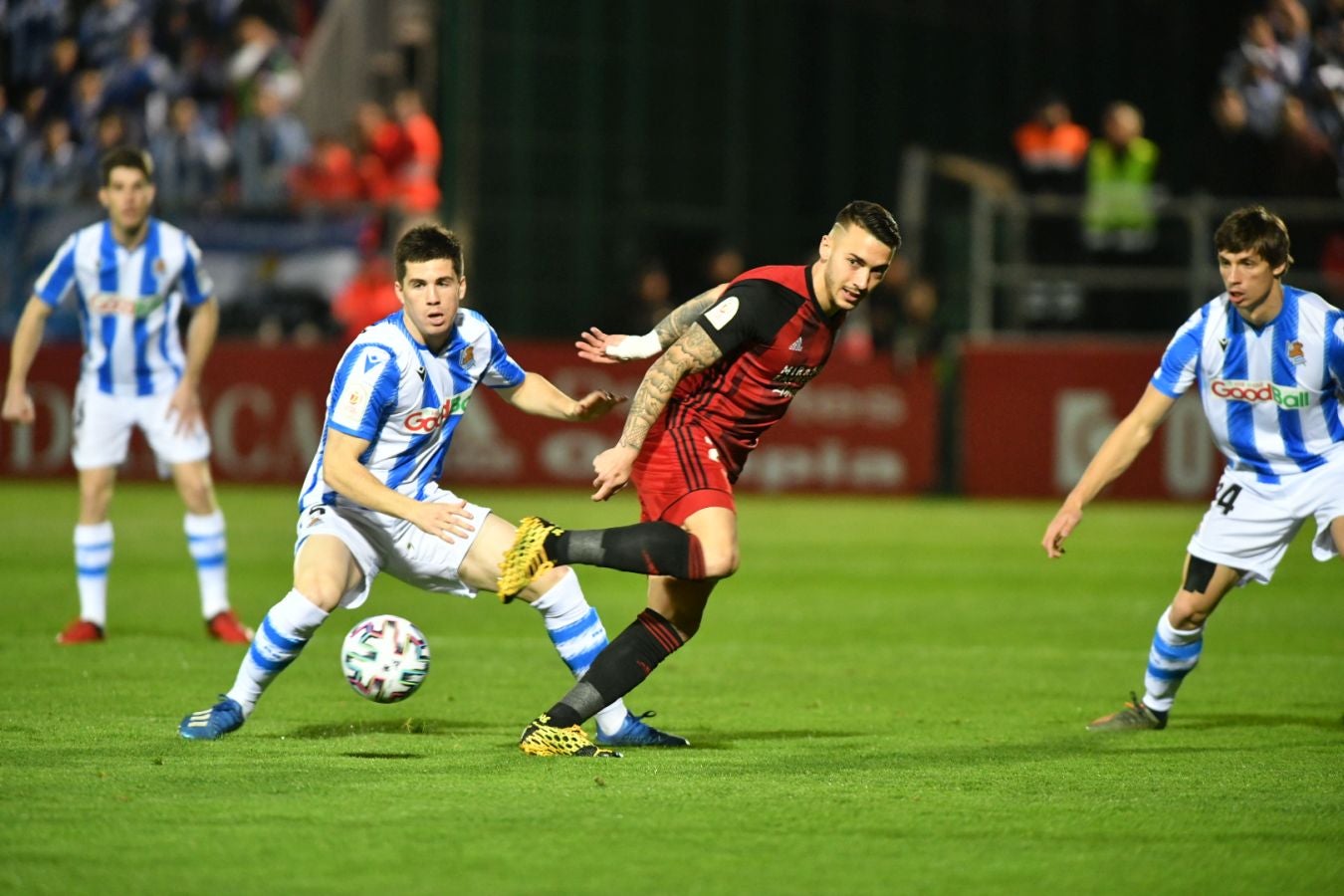 Ambientazo en Anduva para la vuelta de la semifinal de Copa entre Real Sociedad y Mirandés