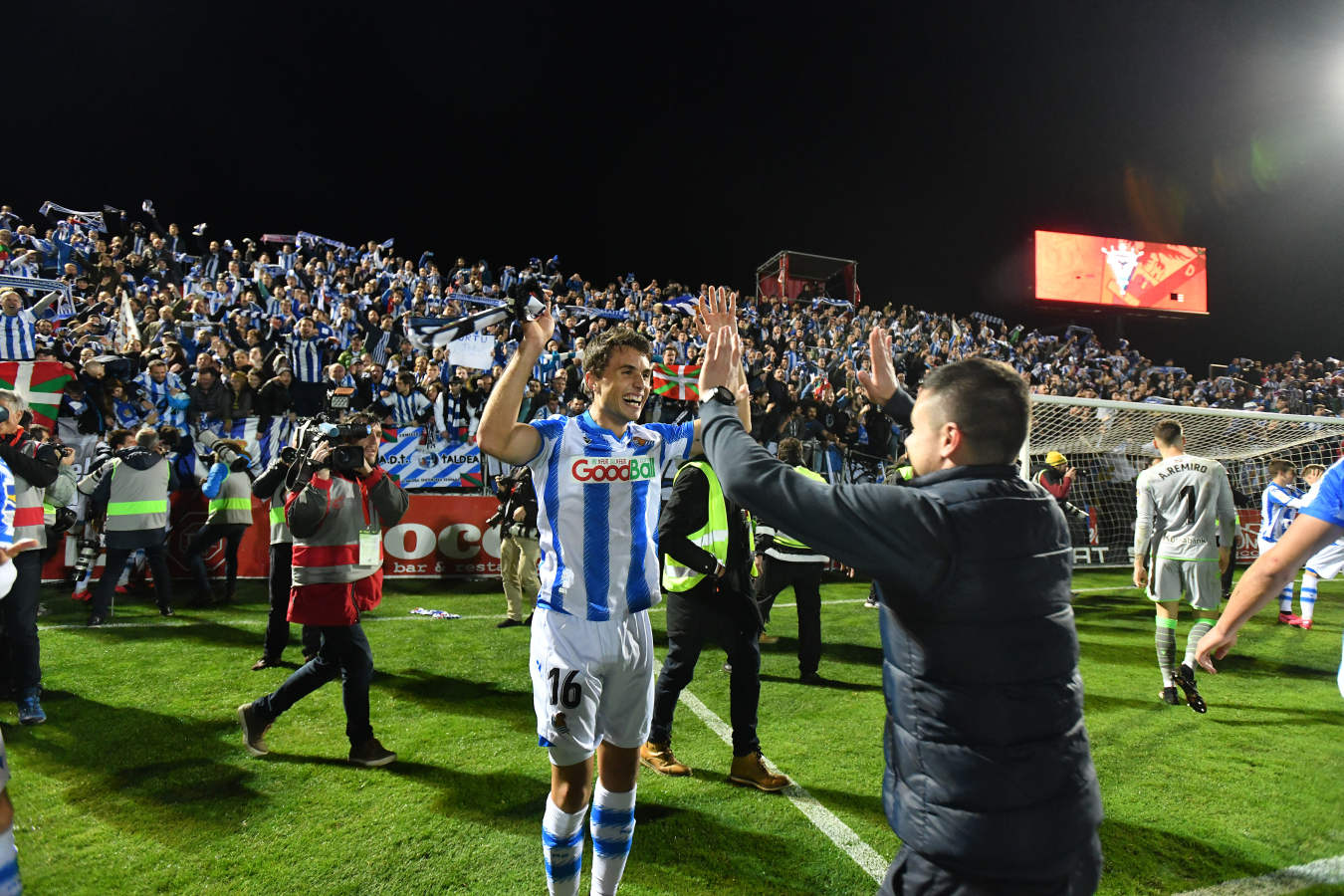 Así ha celebrado la Real Sociedad la victoria que les permitirá jugar 32 años después una final de Copa del Rey