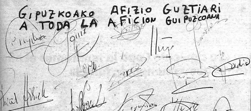 Autógrafos de los campeones.