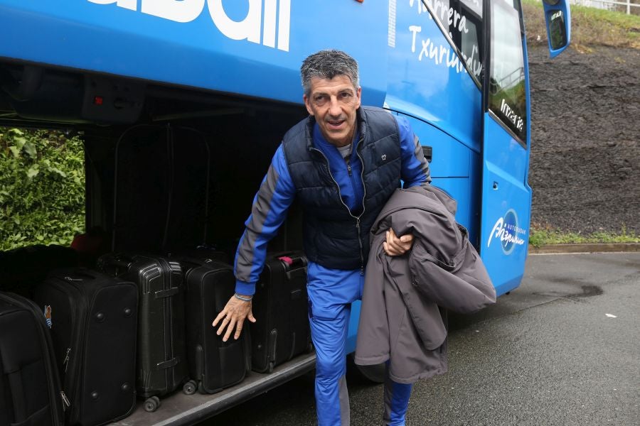 La expedición txuri urdin parte hacia Miranda. 