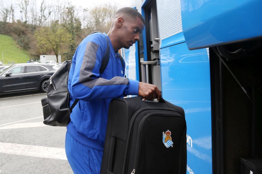 La expedición txuri urdin parte hacia Miranda. 