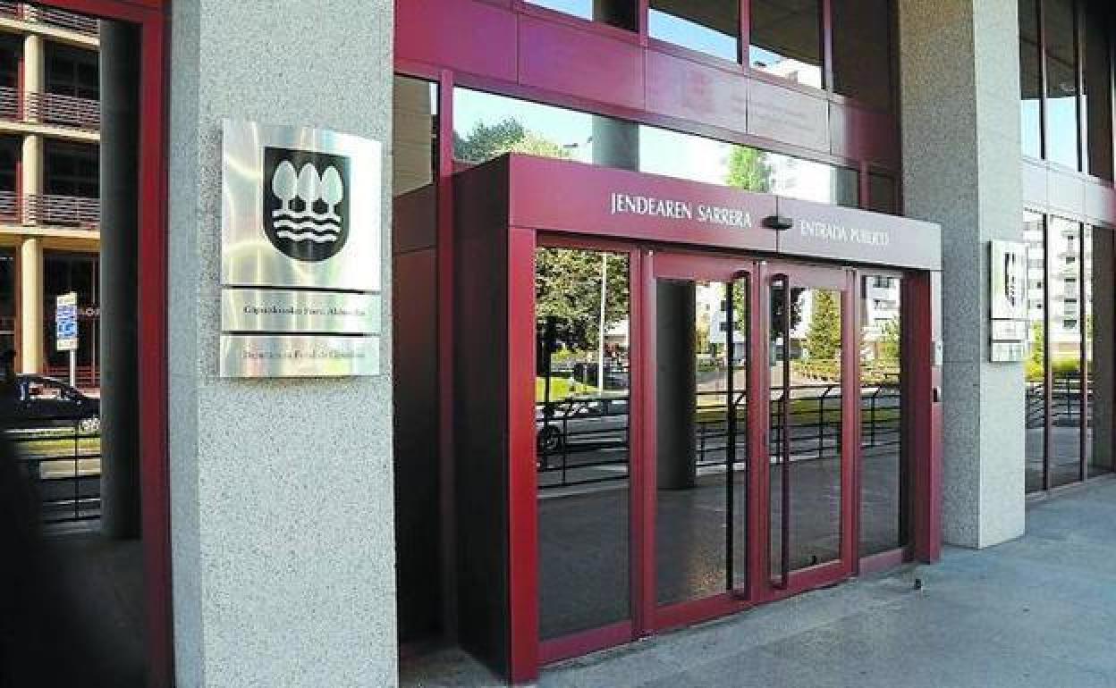 Hacienda de Gipuzkoa recauda hasta febrero 54,1 millones más que el ejercicio anterior, los que supone un incremento del 8,3%