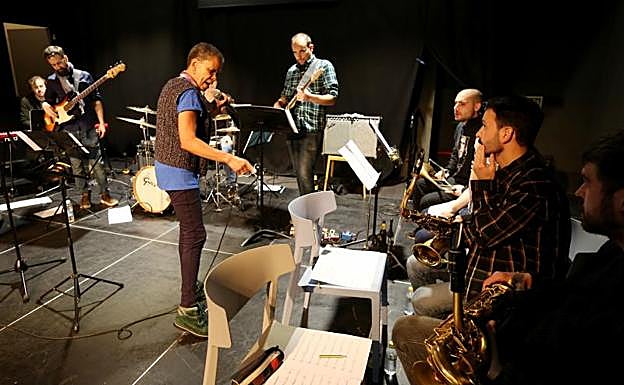 «Los artistas del Mojo Workin' temen a la suspensión más que al coronavirus»