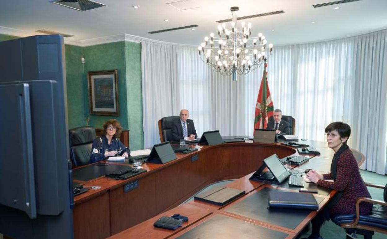 Murga, Erkoreka, Urkullu y Beltrán de Heredia, en el Consejo de Gobierno del pasado martes.