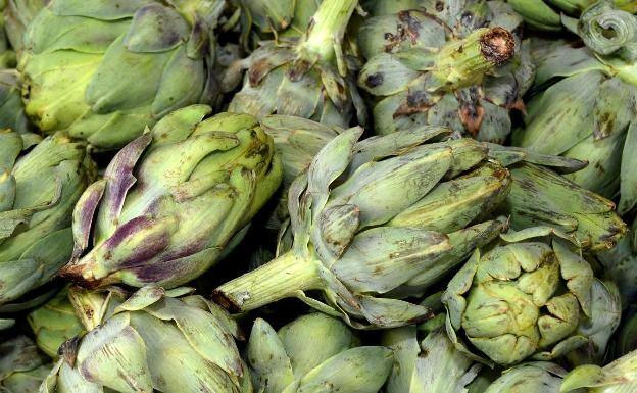 Las alcachofas requieren un importante trabajo previo a ser cocinadas. 