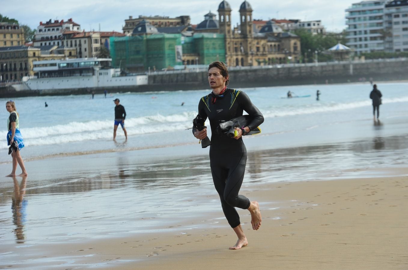Fotos: Momentos de sol y playa en Donostia