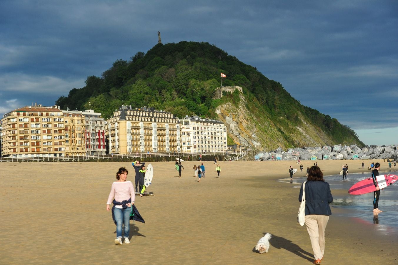 Fotos: Momentos de sol y playa en Donostia