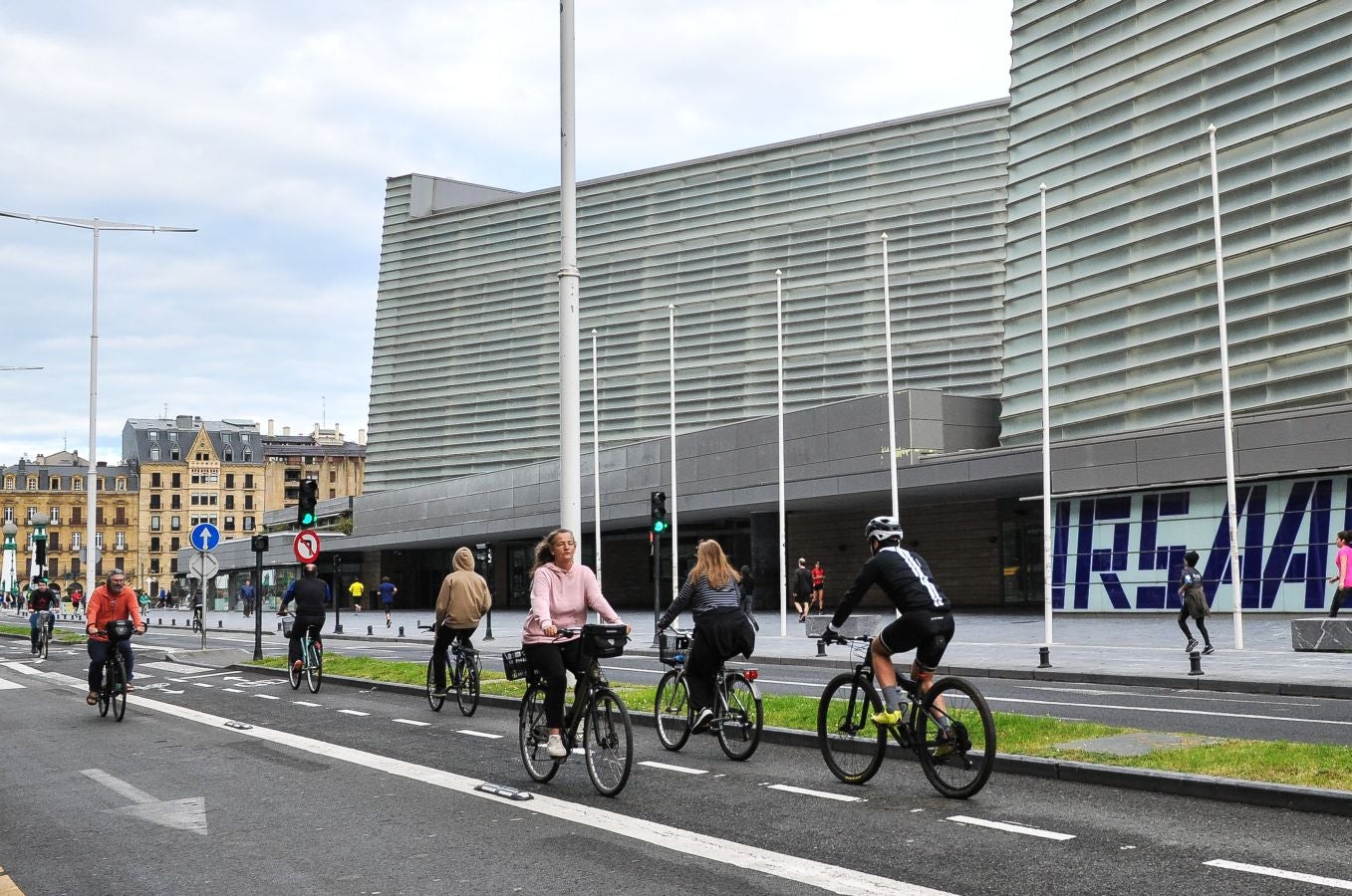 Fotos: Momentos de sol y playa en Donostia