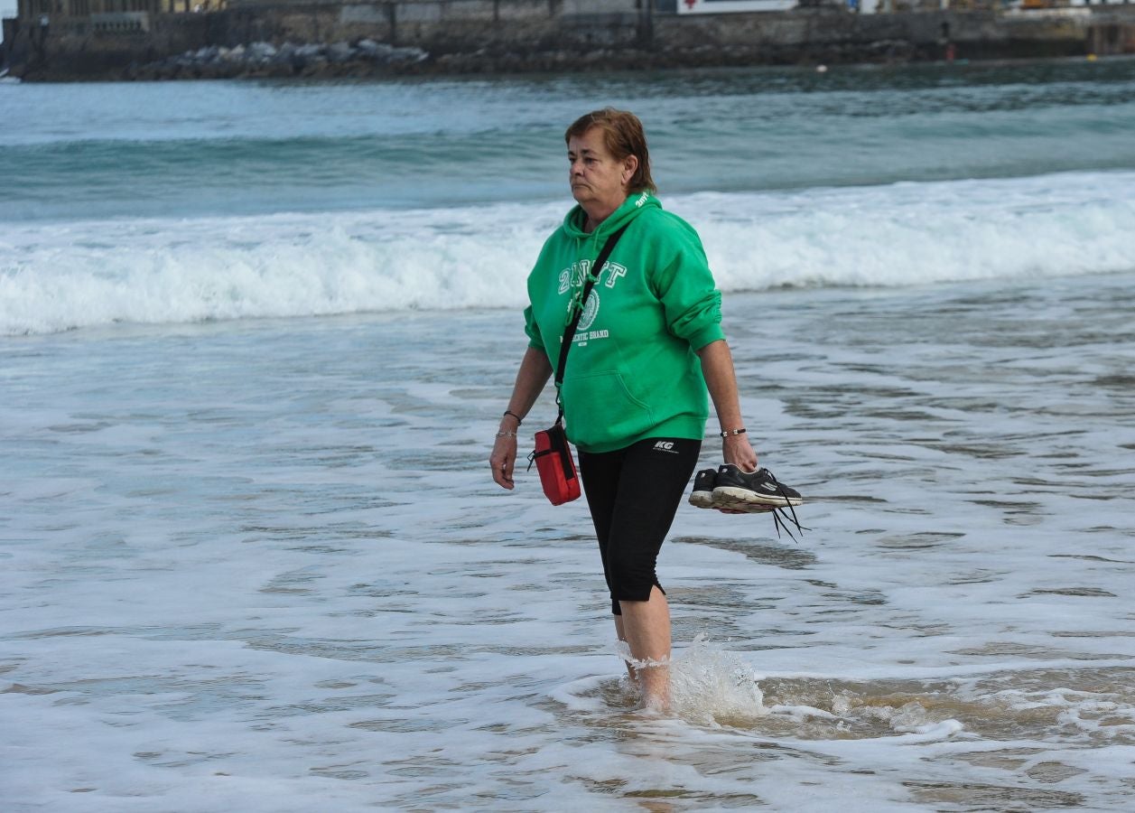 Fotos: Momentos de sol y playa en Donostia