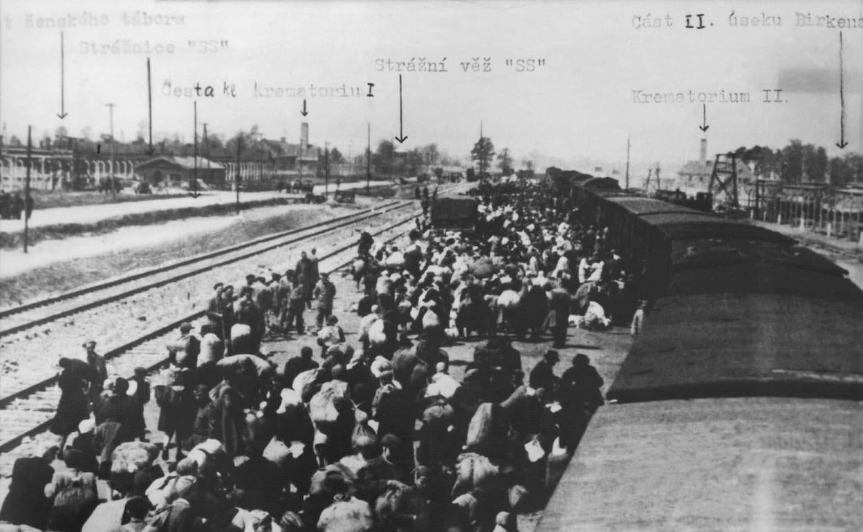 Gutxienez 253 euskal herritar deportatu zituzten nazien kontzentrazio esparruetara