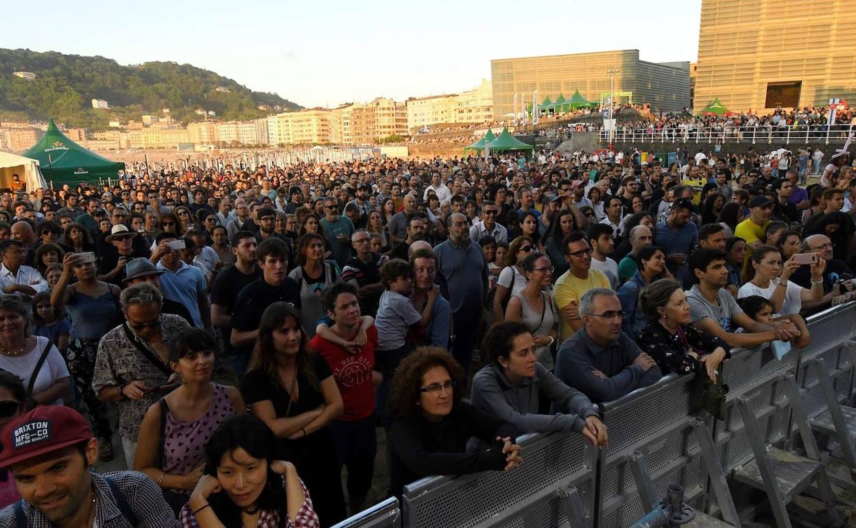 Concierto en La Zurriola, una escena que no se repetirá este año.