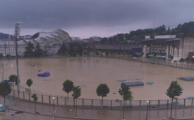 Las cercanía de Anoeta quedaron bajo el agua. 