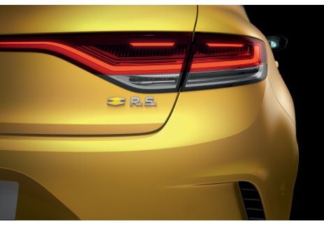 A partir de este verano, Renault empieza a vender en Europa el nuevo Mégane 2020 su modelo compacto superventas del que se han vendido más de 7 millones de unidades en las cuatro generaciones desde que naciera en 1995. Es la cuarta generación del superventas de la firma francesa. 