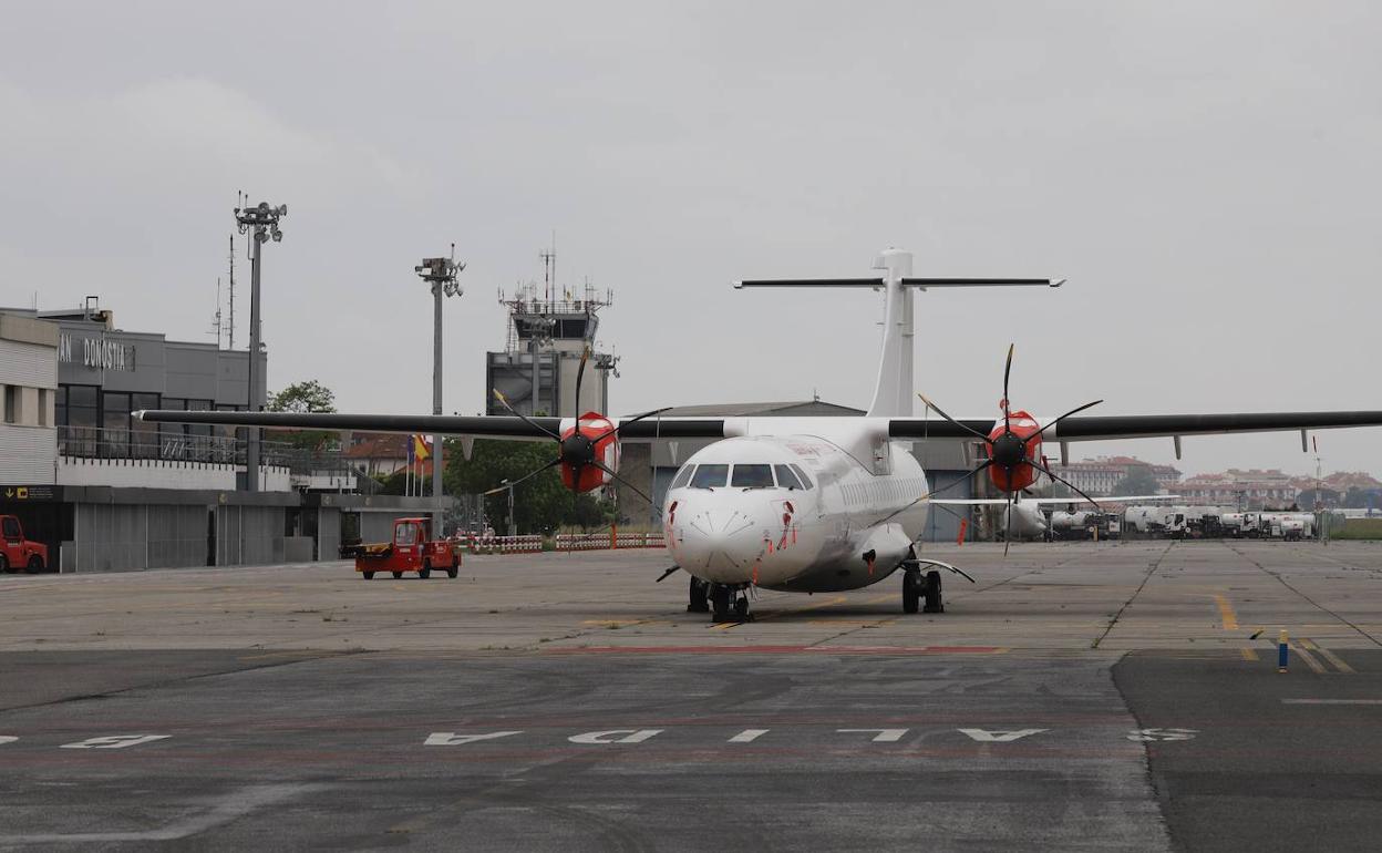 El aeropuerto de Hondarribia recuperará la actividad a partir del 1 de julio.