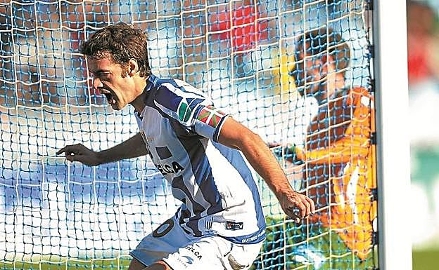 Xabi Prieto, en plan estrella. Se echó el equipo a sus espaldas y capitaneó el triunfo casero ante el Betis (2-0). Dio el pase de gol a Carlos Bueno y marcó un tanto para enmarcar en el minuto 85. 