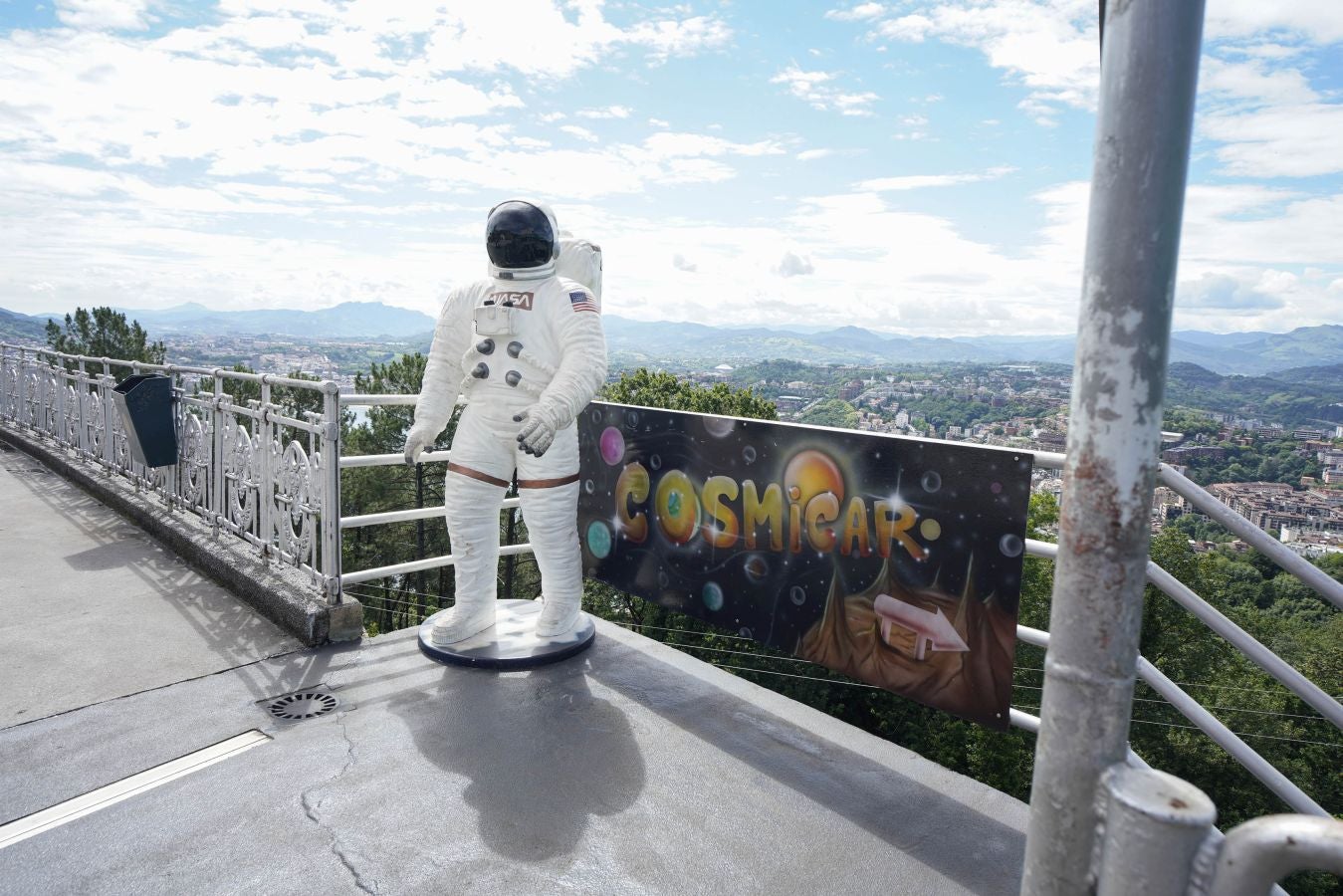 Tras más de cien días con sus puertas cerradas la actividad ha vuelto al parque de atracciones de Igeldo