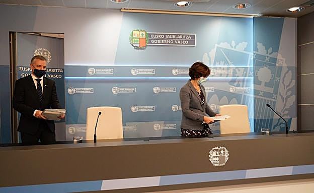 La comparecencia del lehendakari, Iñigo Urkullu, y la consejera de Salud, Nekane Murga.