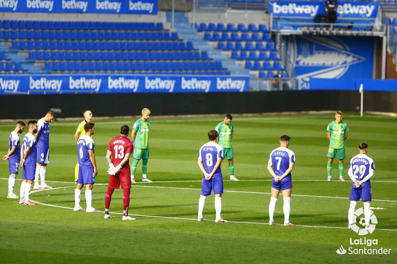 Las imágenes del encuentro disputado entre el Alavés y la Real Sociedad en Mendizorrotza