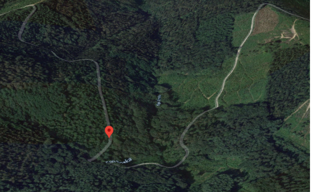 Un helicóptero de la Ertzaintza rescata a una ciclista accidentada cerca de la presa de Aixola, en Elgeta