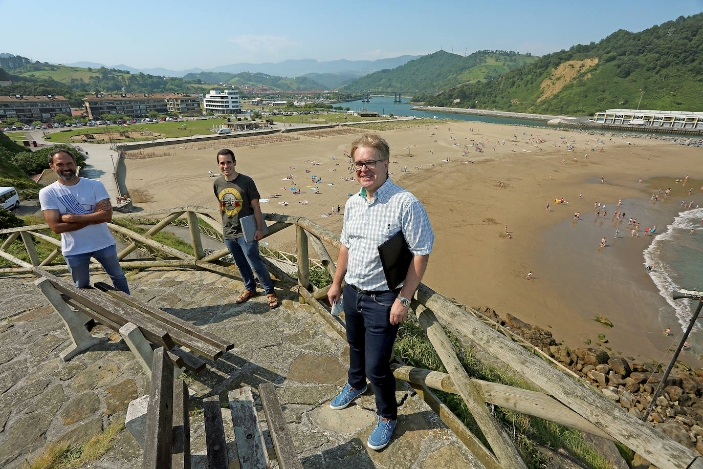 Ya están operativas en las playas de Gipuzkoa, entre ellas las de Donostia y Orio, las cámaras que servirán para controlar el aforo de los arenales.