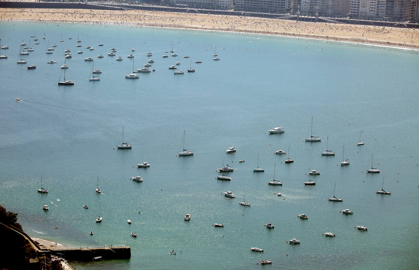 Ya están operativas en las playas de Gipuzkoa, entre ellas las de Donostia y Orio, las cámaras que servirán para controlar el aforo de los arenales.
