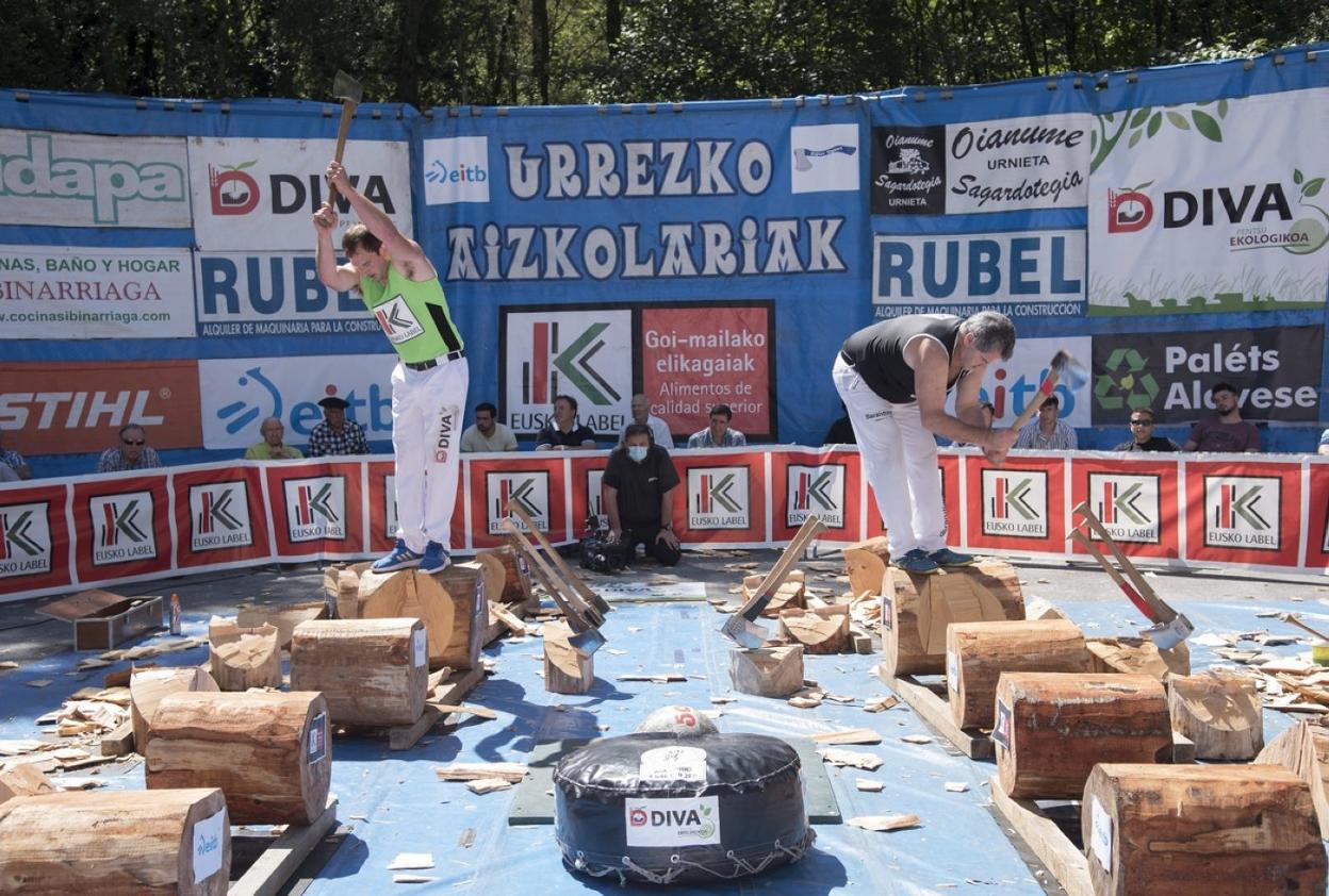 Jon Rekondo e Iñaki Azurmendi ofrecieron un bonito espectáculo en Leaburu. 