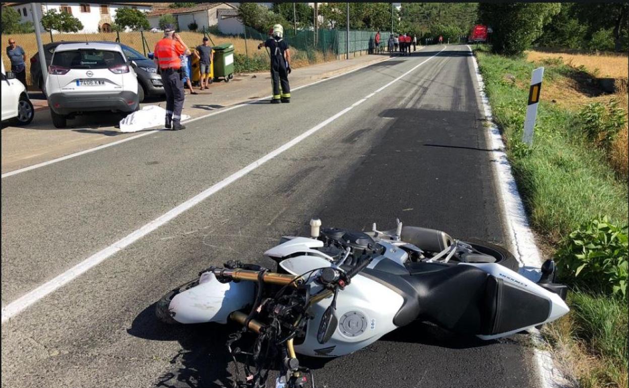 Fallece un motorista tras sufrir un accidente en Aos