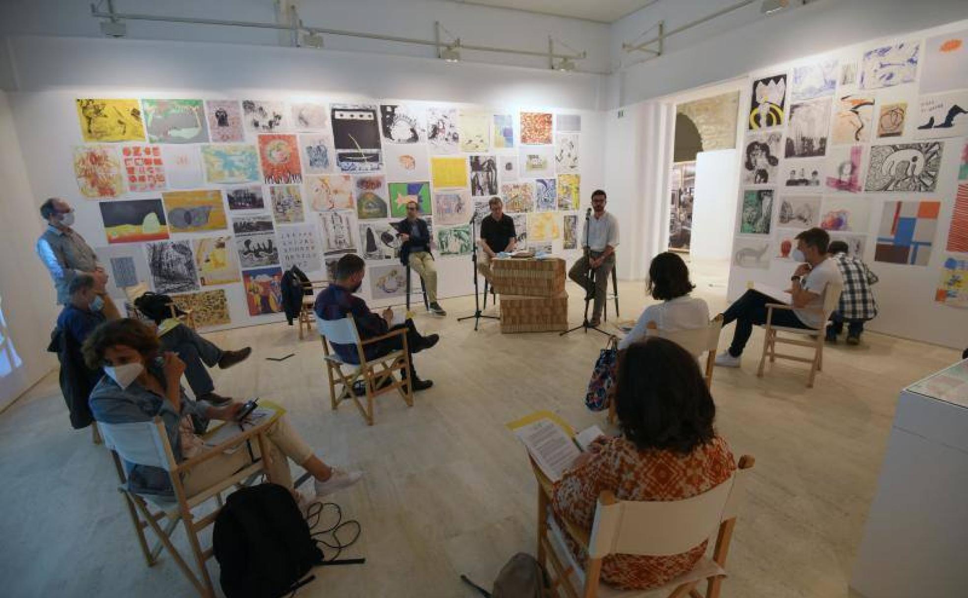 Presentación de la doble exposición en homenaje a Don Herbert. 