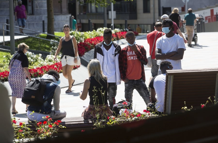 Fotos: Llegada de migrantes a Irun