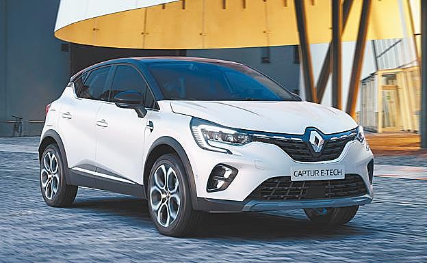 Si el uso de ciertas tecnologías electrificadas puede suponer, a veces, una merma de las capacidades de ciertos elementos de un coche –el maletero, por ejemplo,- en el Nuevo Captur, el SUV versátil de la marca del 'rombo', esto no ocurre pues ofrece una capacidad muy buena.