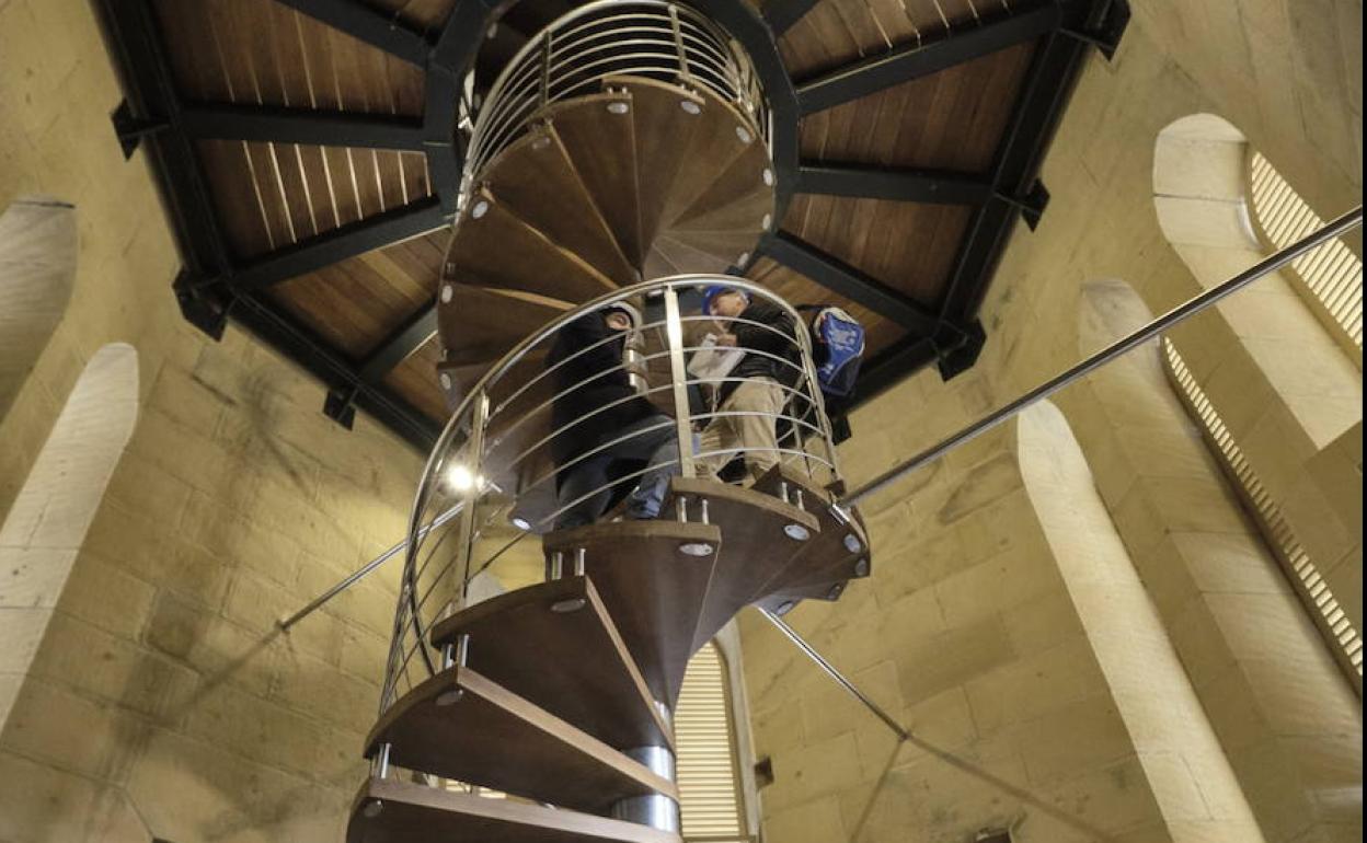 La nueva escalinata llevará a los visitantes a la planta octava de la torre