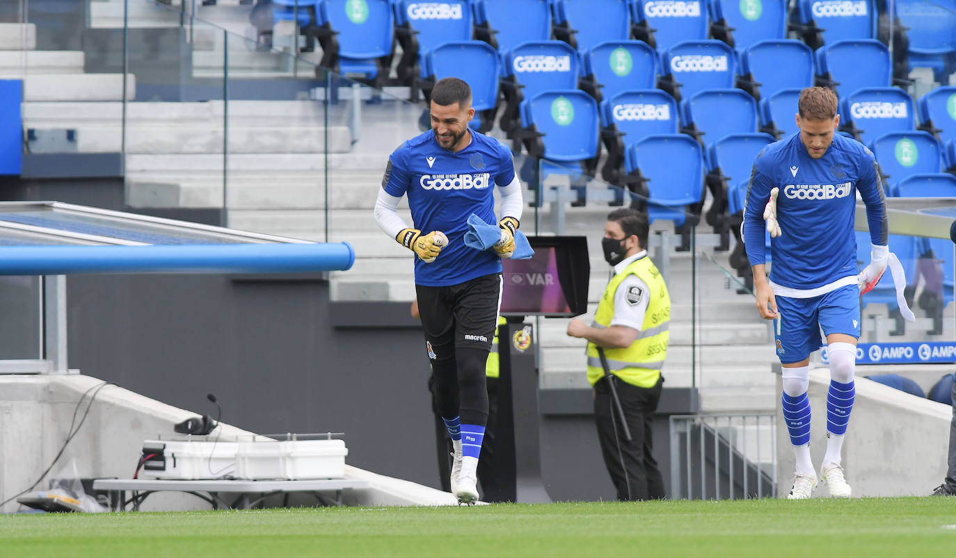 Las imágenes del encuentro disputado entre la Real Sociedad y el Granada en Anoeta