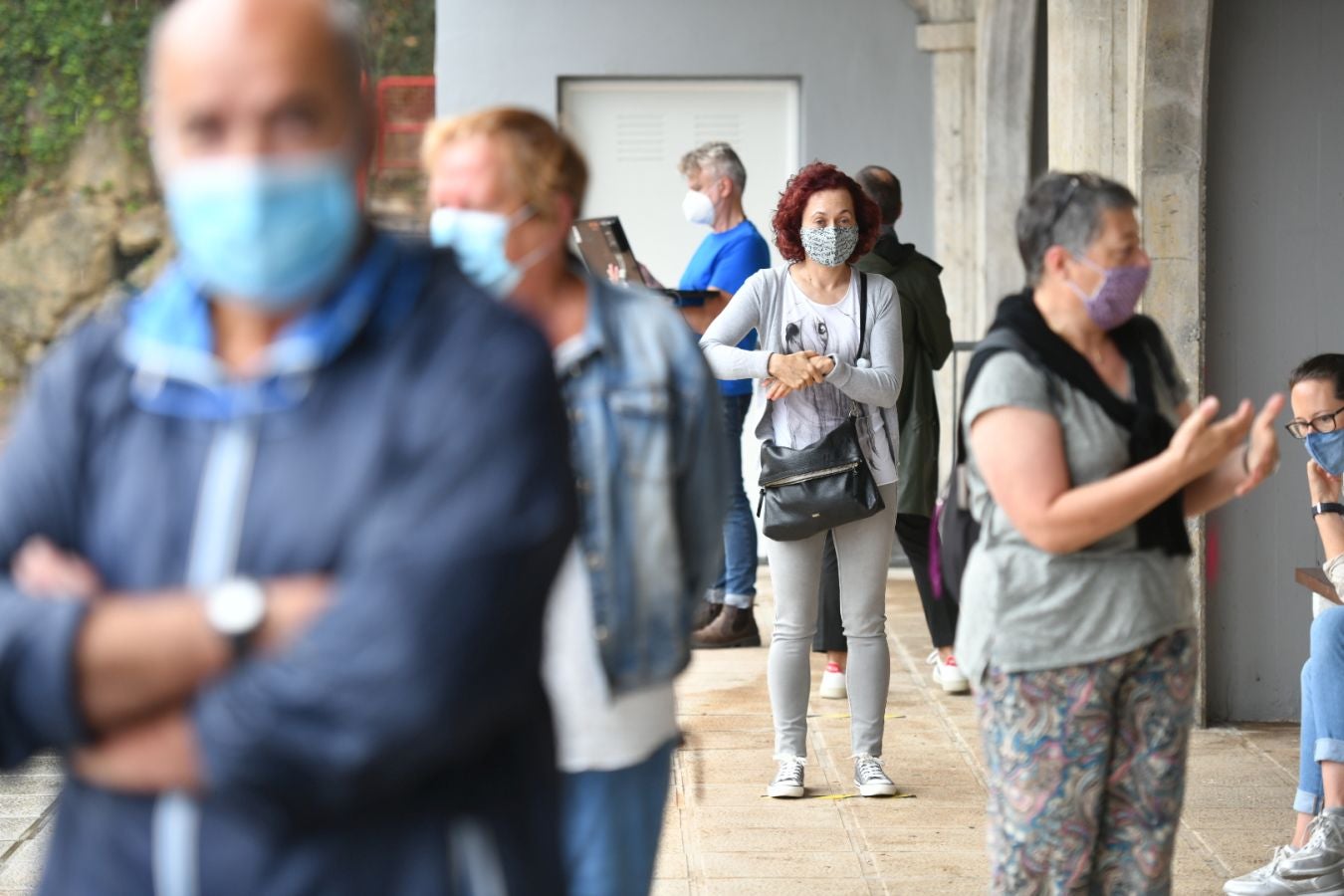 Vecinos de Getaria y de Costa Urola se están realizando la prueba PCR para tratar de evitar la transmisión comunitario del virus tras varios casos que, al parecer, tuvieron su origen en el bar Politena.