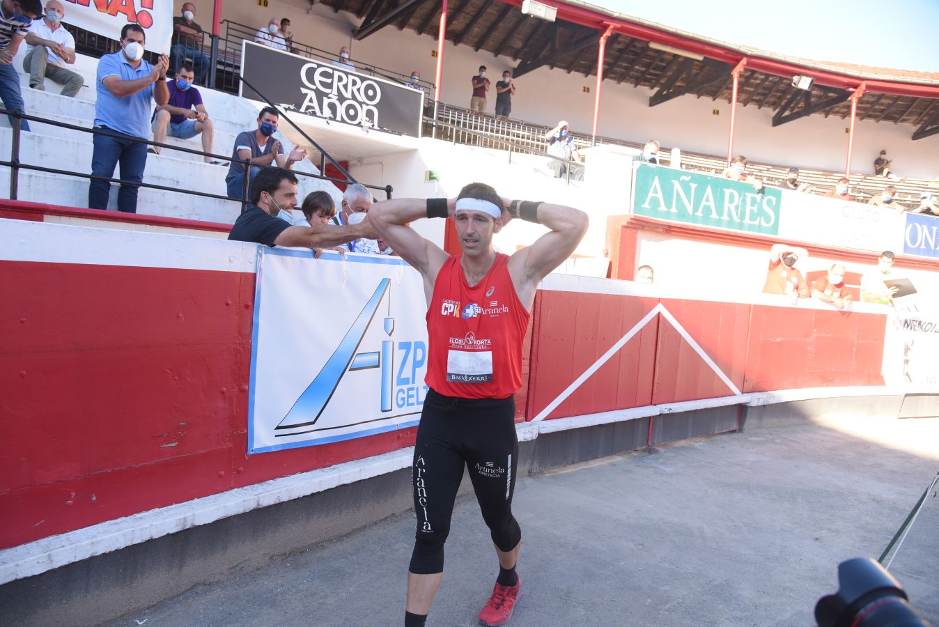 El expelotari se impuso a Joxean Olaskoaga 'Aizperro' en la apuesta combinada de tres trabajos aventajándolo en seis minutos y siete segundos