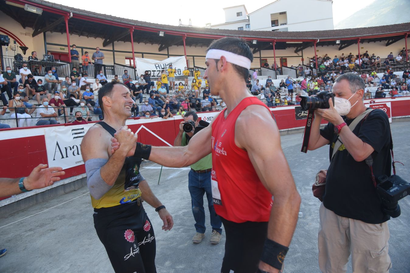 El expelotari se impuso a Joxean Olaskoaga 'Aizperro' en la apuesta combinada de tres trabajos aventajándolo en seis minutos y siete segundos