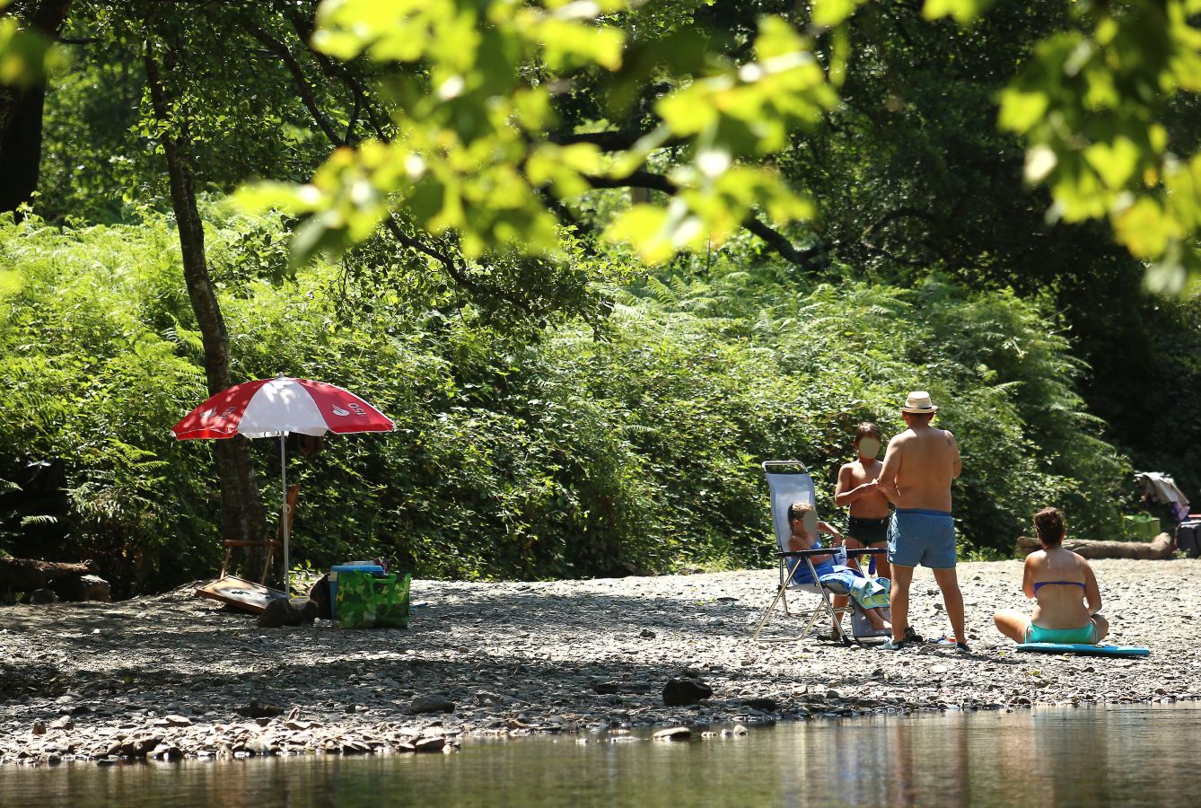 Gipuzkoa se ha despertado con temperaturas de en torno a los 30 grados. Un lunes que anticipa las altas temperaturas de finales de semana