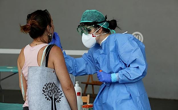 Euskadi supera por tercer día consecutivo los 500 contagiados por coronavirus