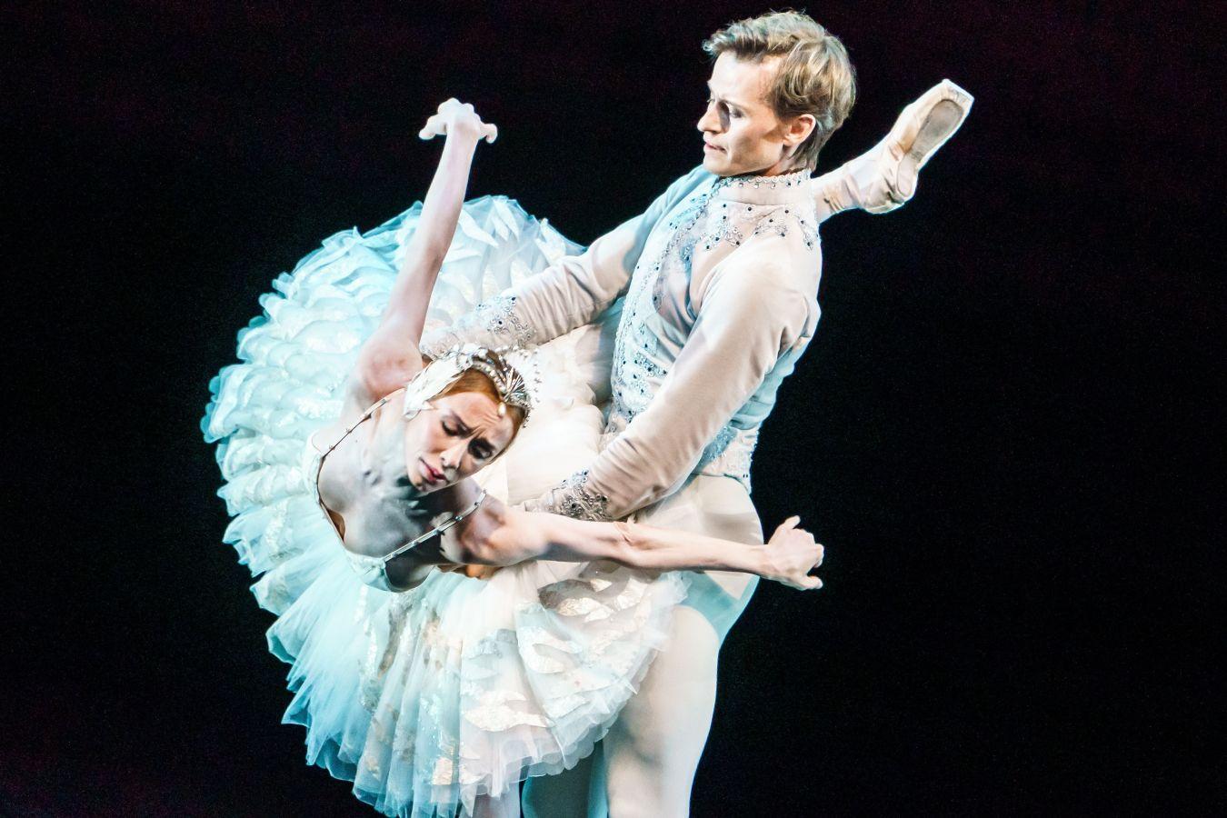 Vuelta a los escenarios del Staatsballett Berlín.