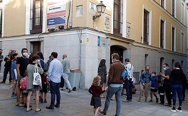Una treintena de colegios vascos ya han visto afectado su funcionamiento por el Covid-19 