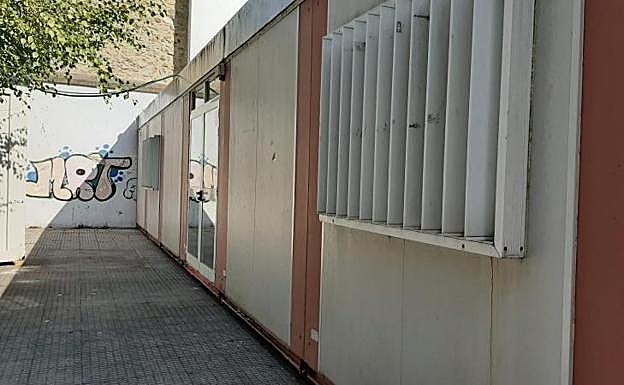 Cerrado el Instituto de Soraluze tras el positivo de un profesor