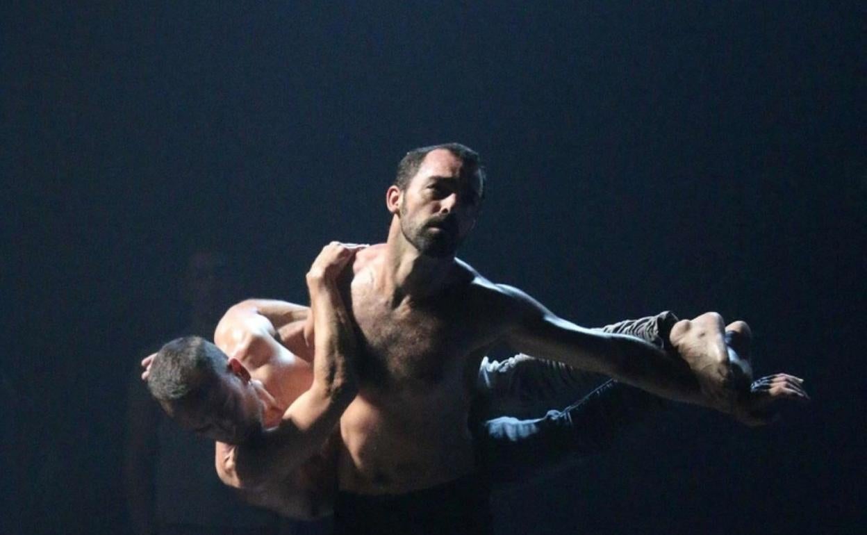 Ensayo del espectáculo 'Erritu', que podrá verse mañana en Irun. 