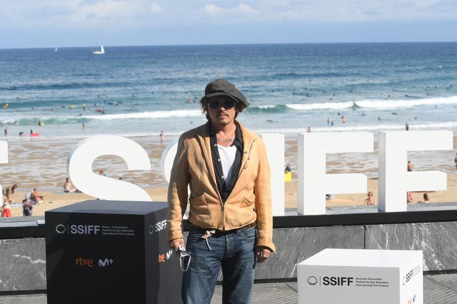 El actor estadounidense produce el filme que Julien Temple dedica al líder de The Pogues, que se estrena este domingo en el Kursaal