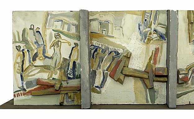 Imagen principal - Arriba: Las humedades habían deteriorado parte de la pared del mural. A la izquierda: Xabier Egaña acometió la restauración de la pintura a finales del pasado mes. A la derecha: El artista durante los trabajos de recuperación de la pintura desde un andamio. 