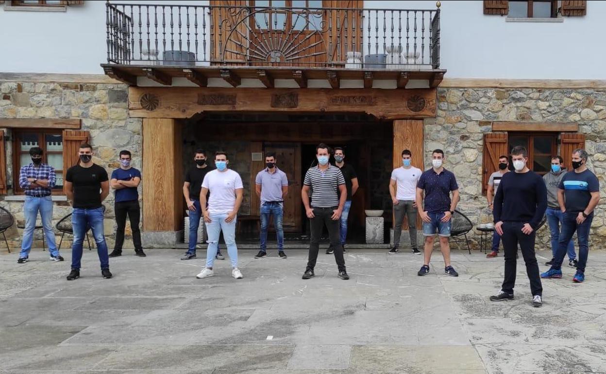 Los aizkolaris organizarán un campeonato de Euskal Herria alternativo