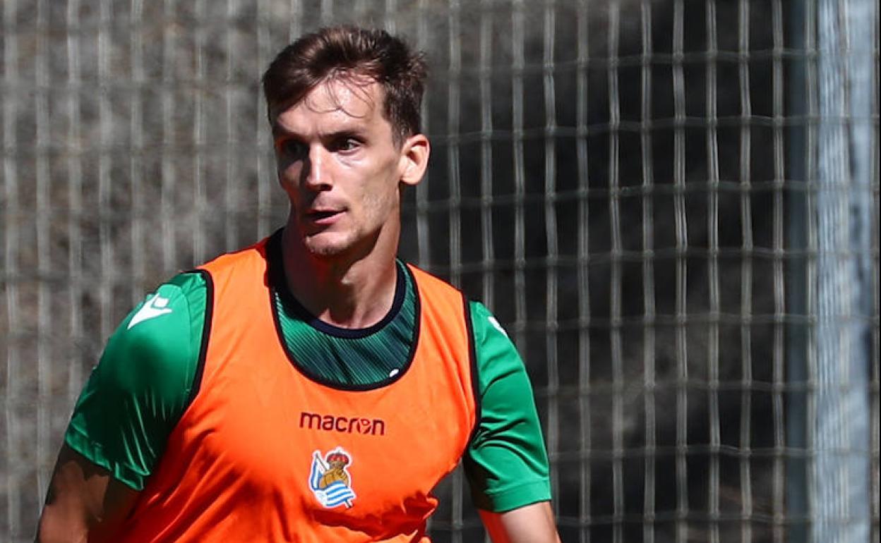 Diego Llorente, en un entrenamiento en Zubieta. 