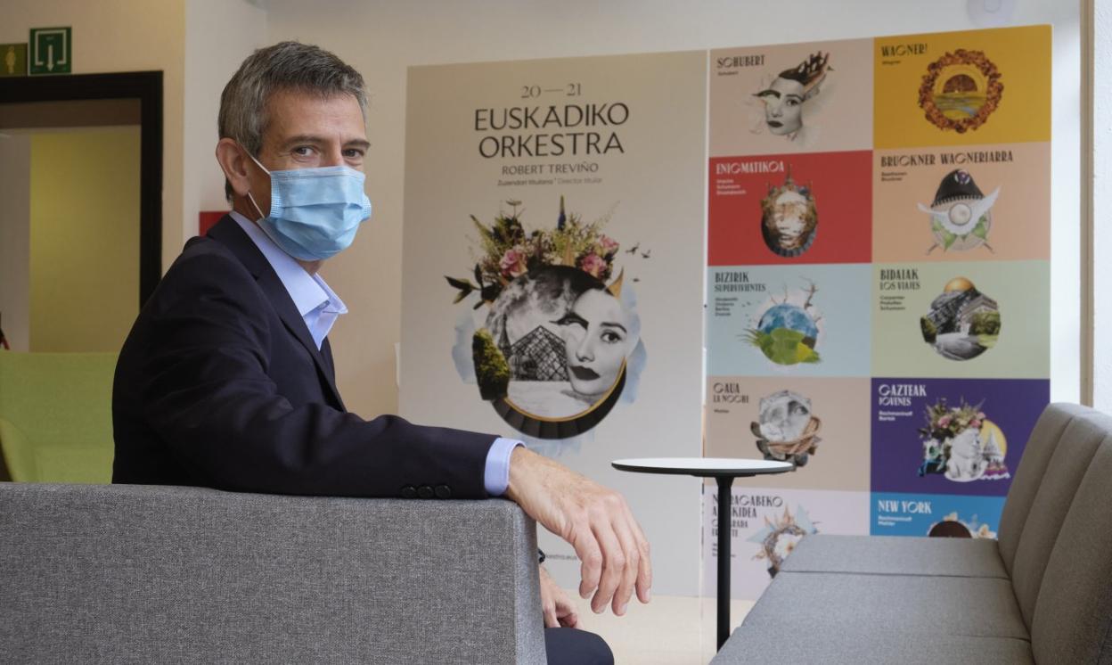 Oriol Roch en la sede de Euskadiko Orkestra. A unos metros, ensayaba la mitad de la orquesta. La otra mitad lo haría por la tarde. 