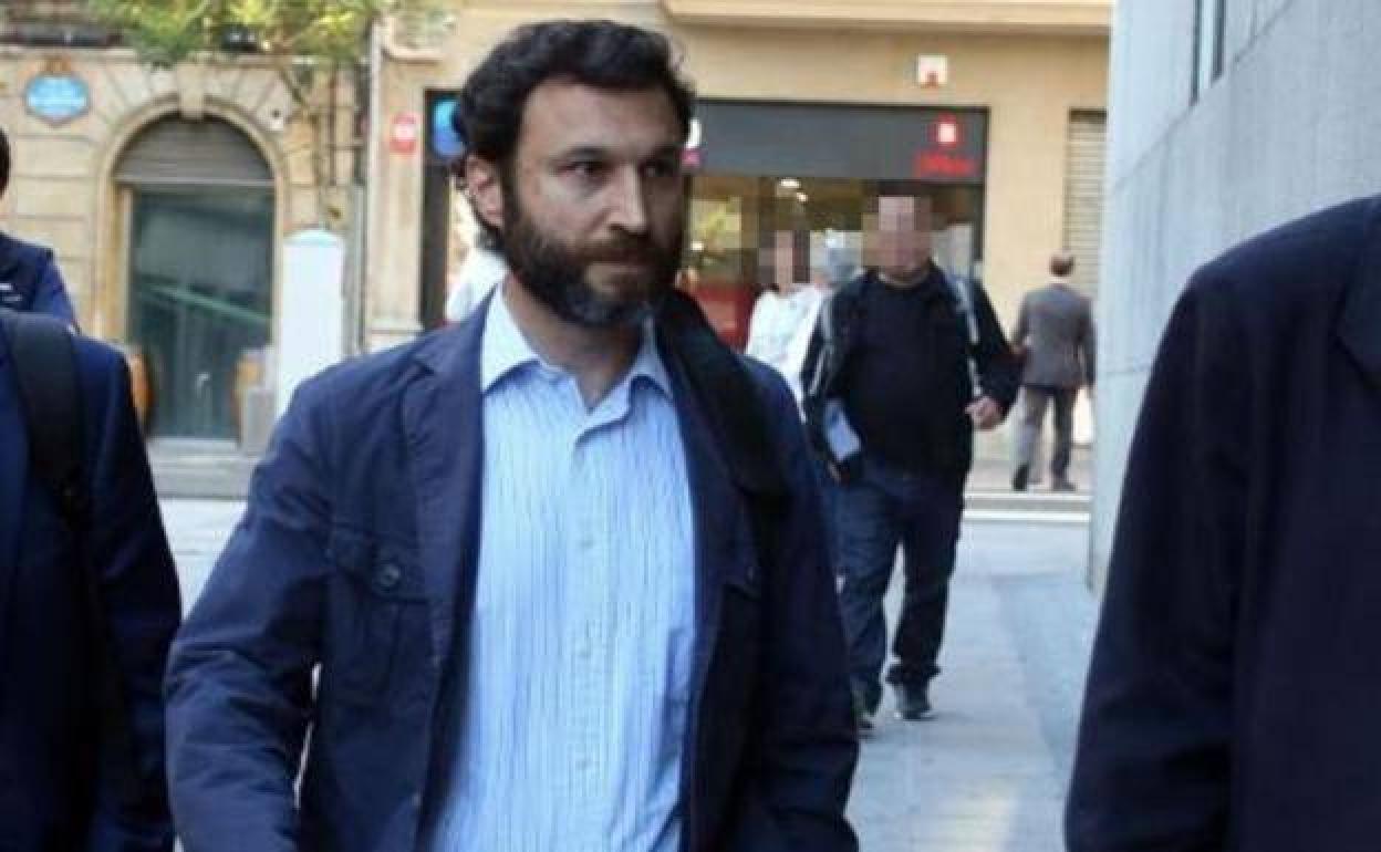 El Supremo rebaja de 11 a 2 años de prisión la pena al profesor de Gaztelueta por abusos sexuales a un alumno