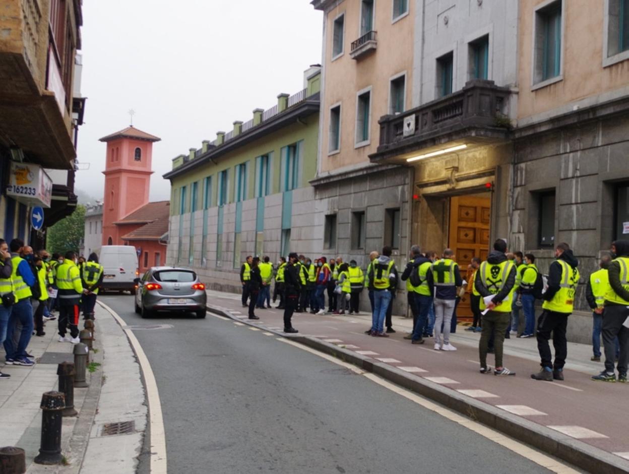 Trabajadores de Trenasa,  de protesta