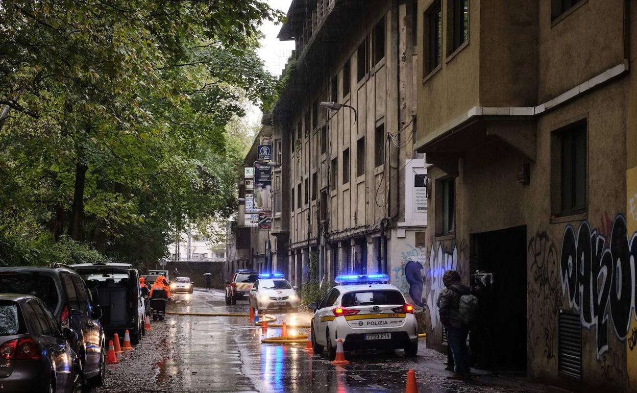 Una familia tuvo que ser atendida y realojada por el SMUS tras un incendio en Mundaiz el pasado mes de diciembre. 