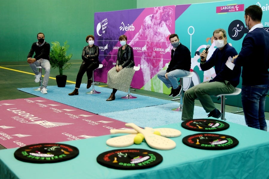 Errenteria ha acogido la final de pelota vasca adaptada, donde se han medido los jugadores clasificados el 4 de octubre en Bidania. 